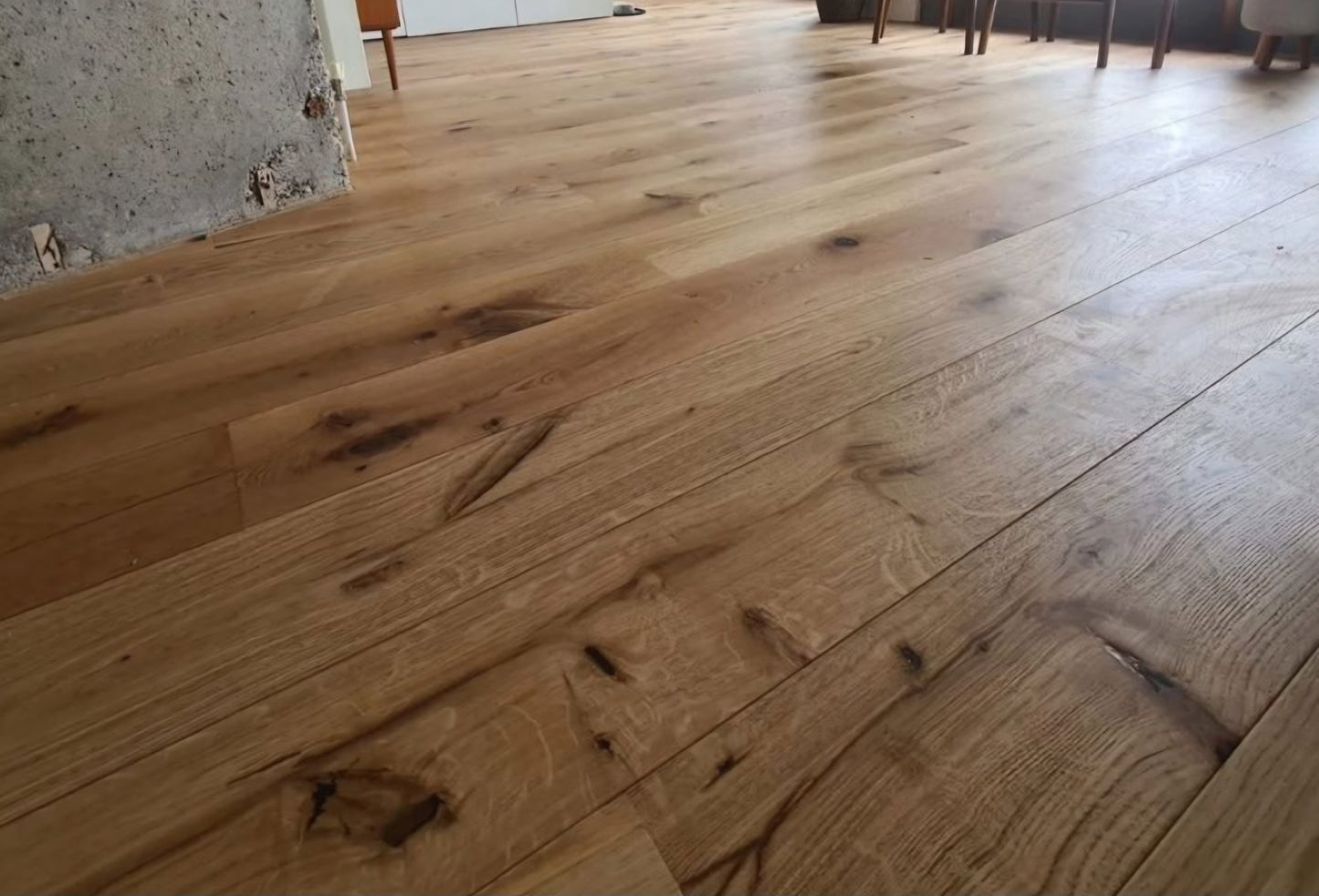 190 X 14/3mm Verona Oak Natural UV Brushed & Oiled Straight Engineered