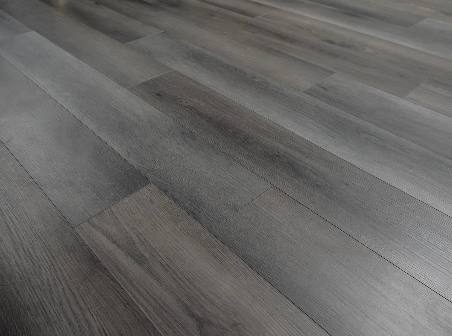 Smoked Charcoal 5.0mm Straight Waterproof Click Vinyl