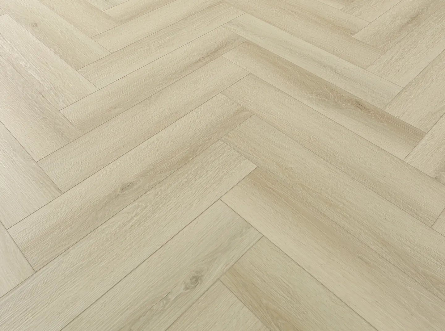 Ivory Ash 5.0mm Herringbone Waterproof Click Vinyl
