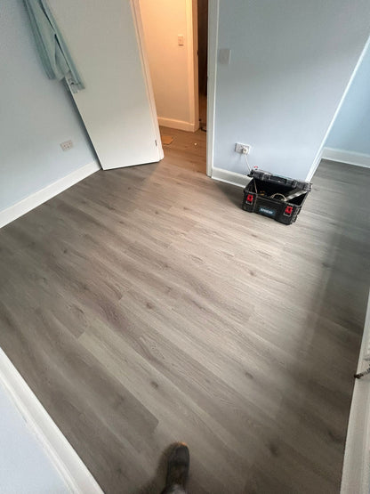 Grey oak 5.5mm Herringbone Waterproof Click Vinyl