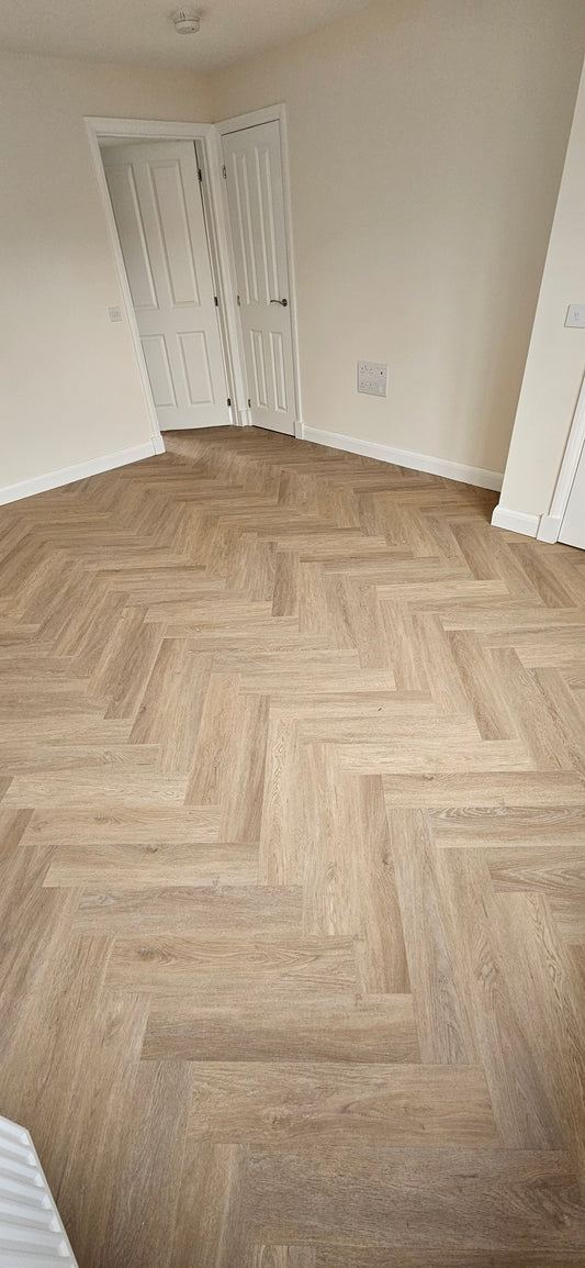Amber Ridge 5.5mm Herringbone Waterproof Click Vinyl