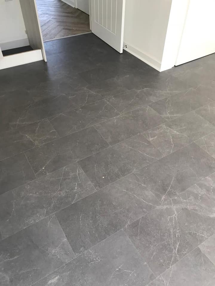 Carbon Stone 5.5mm Tile Effect Waterproof Click Vinyl