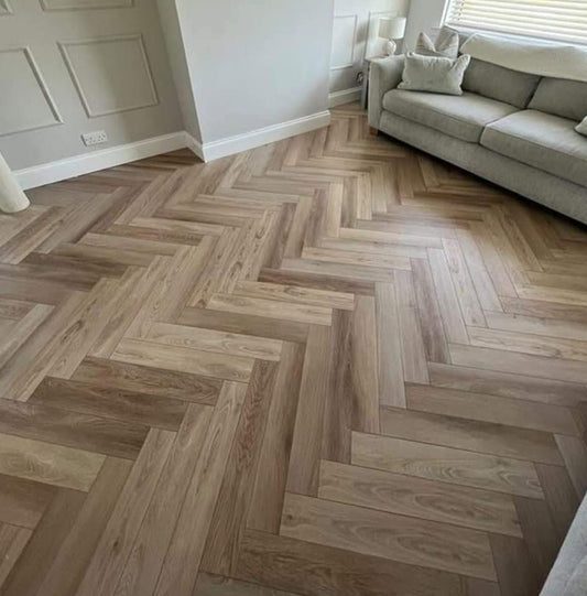 Vintage Oak 12mm Herringbone Laminate