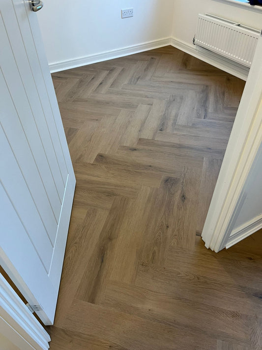 Espresso Oak 5.0mm Herringbone Waterproof Click Vinyl