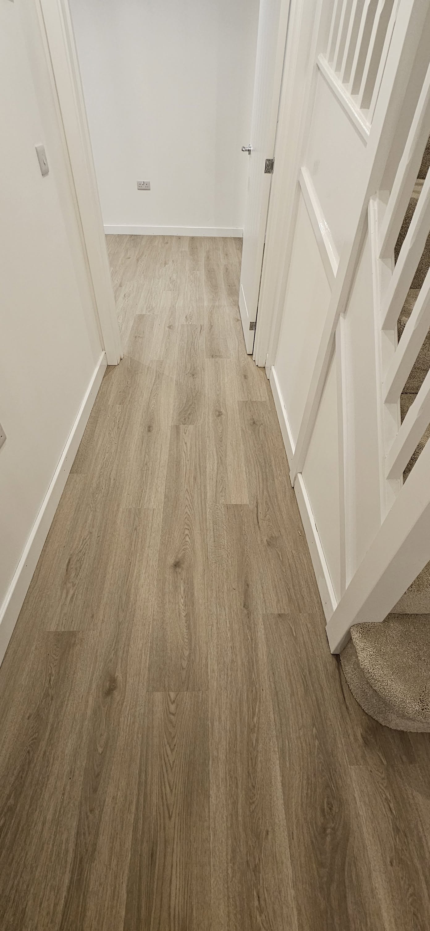 Smoked Oak Straight Plank Waterproof Click Vinyl