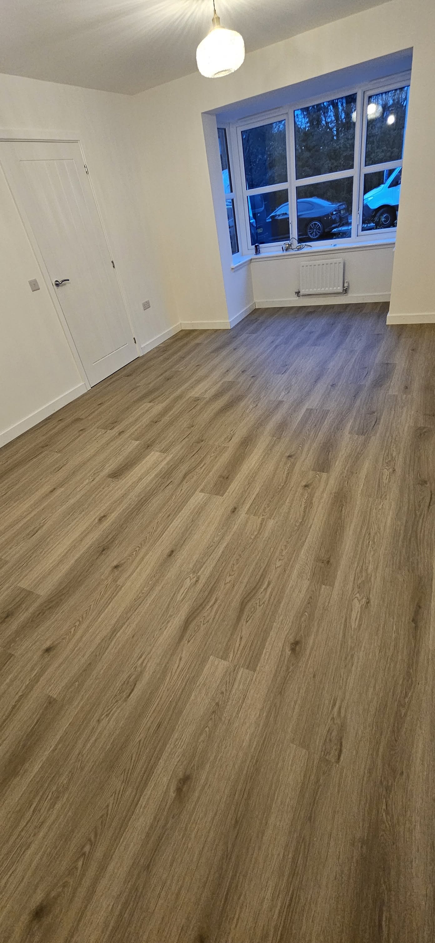 Smoked Oak Straight Plank Waterproof Click Vinyl