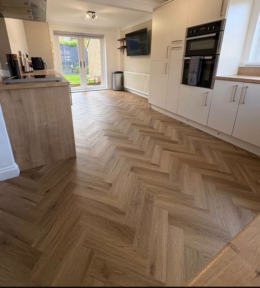 Chestnut Herringbone Waterproof Click Vinyl
