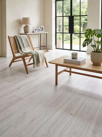 Whitewashed Oak 8mm Straight Plank Laminate