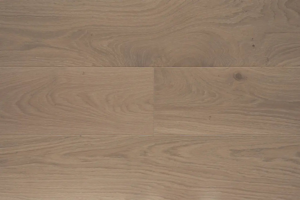 Universal Click Engineered Wood: Versatile Style in Eight Stunning Oak Finishes