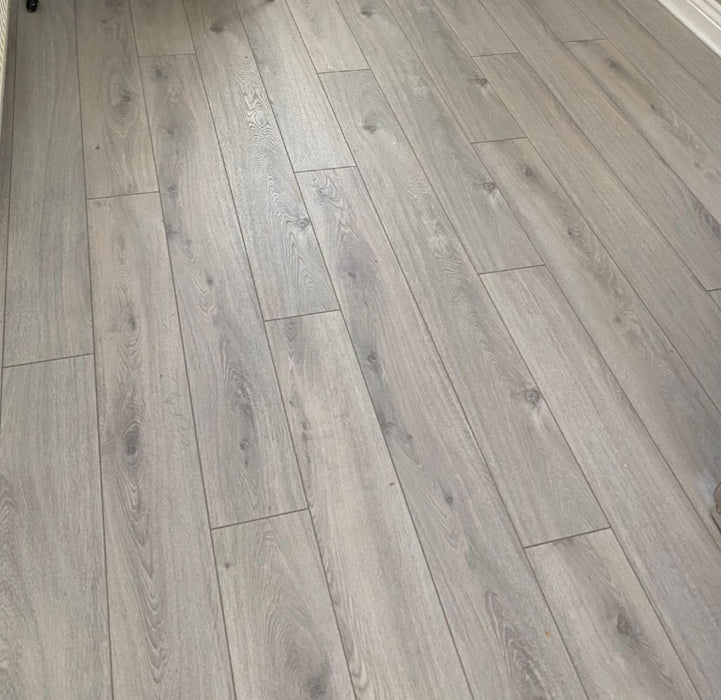 10mm Narrow Board Laminate.